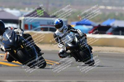 media/Oct-09-2022-SoCal Trackdays (Sun) [[95640aeeb6]]/Turn 2 (1110am)/